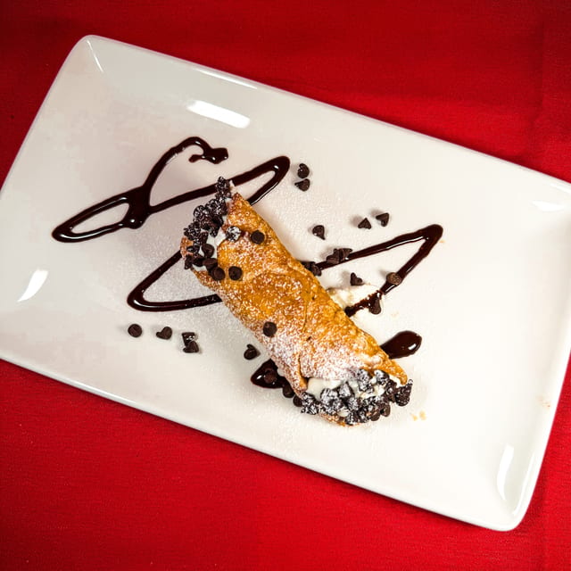 Cannoli.