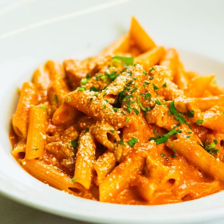Fettuccine Alfredo Delight